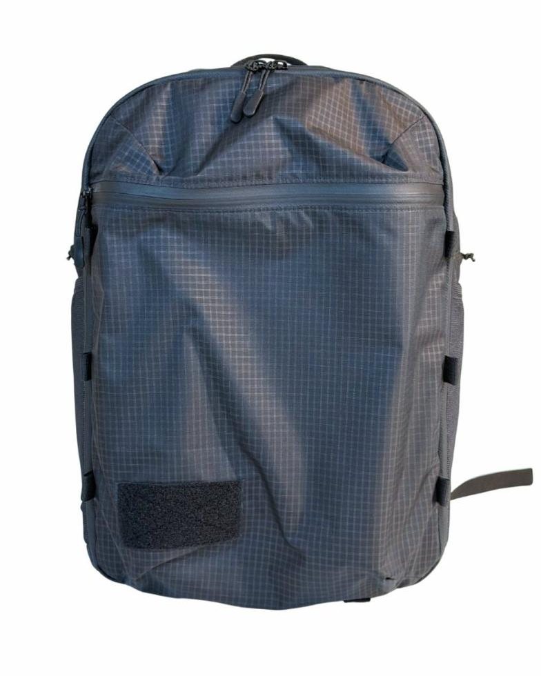 Scrambler 17L backpack with separate laptop compartment